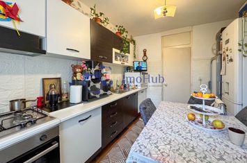 Apartament 4 camere in Dancu, Iasi, Etaj 3-77 mp anunturi imobiliare Iasi