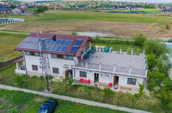 Complex cu Piscină/Cazare de Vânzare, 10.777mp Teren - DN24, Vaslui anunturi imobiliare Vaslui