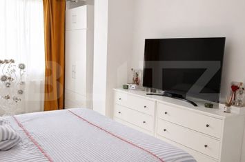 Apartament 3 camere de vanzare FLORESTI - Cluj anunturi imobiliare Cluj