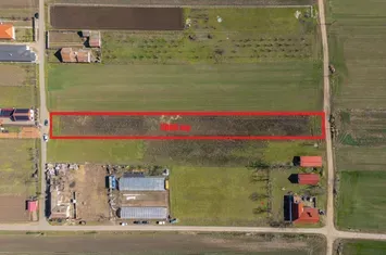 Teren 3.600 mp în Curtici, 2 fronturi stradale – La doar 20 km de Arad anunturi imobiliare Arad