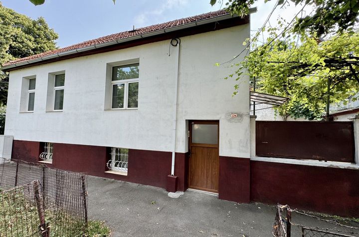 Oază de liniște cu curte în zona Blumana anunturi imobiliare Brasov