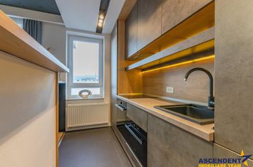 Apartament 2 camere de inchiriat TRACTORUL - Brasov anunturi imobiliare Brasov