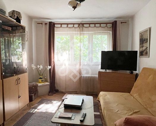 Apartament 3 camere Nufarul, 50 mp