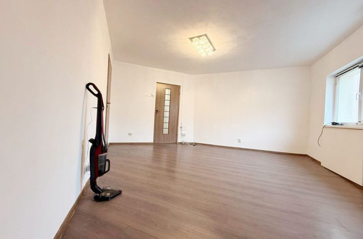 Apartament 3 camere de vanzare LIPOVEI - Timis anunturi imobiliare Timis