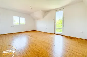 Casă - 4 camere de vanzare CENTRAL - Covasna anunturi imobiliare Covasna