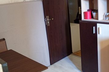 Rahova-Teius -Garsoniera dublă  48 mp-Loc de parcare anunturi imobiliare Bucuresti