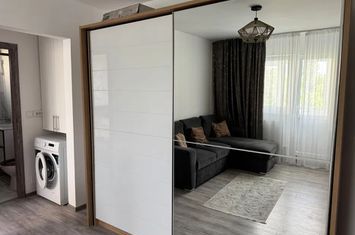 Apartament 2 camere de vanzare TRACTORU - Brasov anunturi imobiliare Brasov