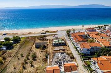 Vilă nouă, 3 nivele, 128.88 mp — Paralia Ofriniou anunturi imobiliare Grecia