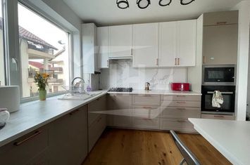 Apartament 4 camere de inchiriat CLUJ-NAPOCA - Cluj anunturi imobiliare Cluj