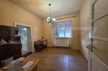 Casă - 4 camere de vanzare SATU MARE - Satu Mare anunturi imobiliare Satu Mare