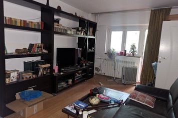 Apartament cu 2 camere semidecomandate, necesita renovare anunturi imobiliare Bucuresti