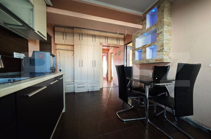 Apartament 3 camere de vanzare IOSIA - Bihor anunturi imobiliare Bihor