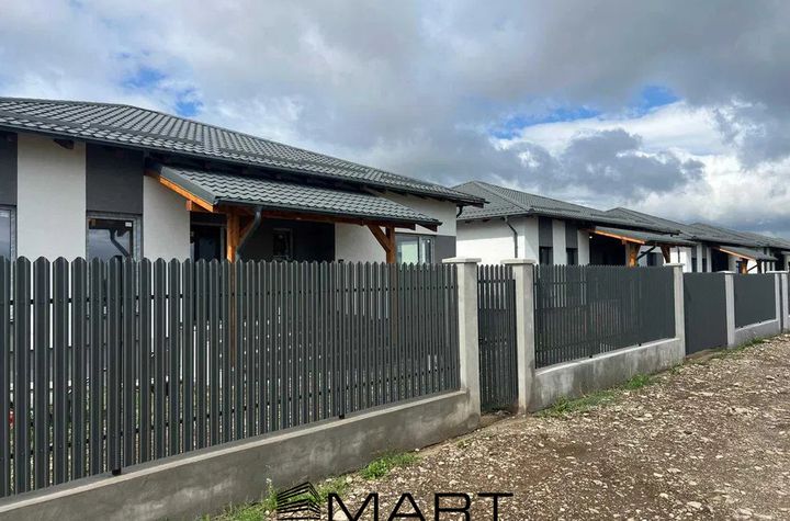 Casă - 4 camere de vanzare TARLUNGENI - Brasov anunturi imobiliare Brasov
