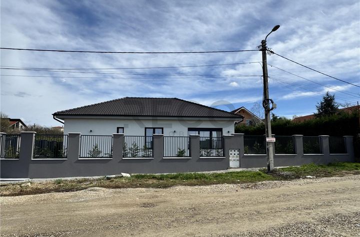 Casă - 4 camere de vanzare ONCEA - Bihor anunturi imobiliare Bihor