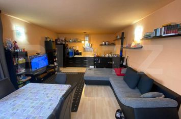 Casă - 10 camere de vanzare GRIVITEI - Brasov anunturi imobiliare Brasov