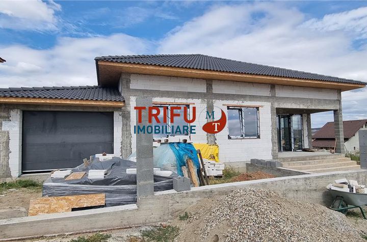 Casă - 4 camere de vanzare CENTRAL - Alba anunturi imobiliare Alba