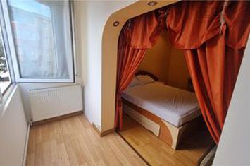 Apartament 3 camere de inchiriat SCRIITORILOR - Brasov anunturi imobiliare Brasov