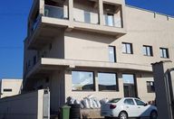 1.100.000 €, Spațiu industrial