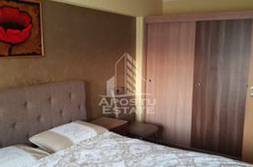 Apartament cu 2 camere foarte spatios, terasa si balcon, centrala anunturi imobiliare Timis