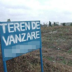 Proprietarii de terenuri si locuinte vand in rate, ca sa obtina un pret acceptabil