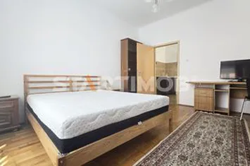 Garsoniera mobilata ultracentral Piata Unirii Brasov anunturi imobiliare Brasov