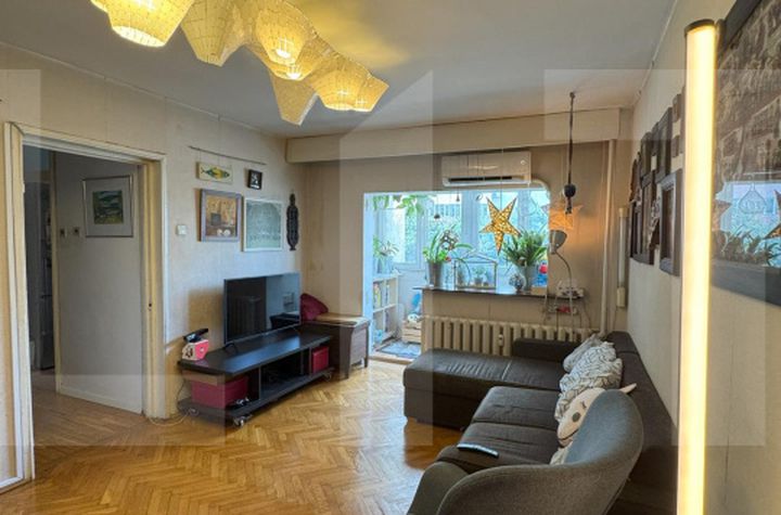 Apartament 4 camere de vanzare STEFAN CEL MARE - Bucuresti anunturi imobiliare Bucuresti