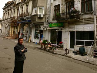 Agenţii imobiliari: Unii proprietari pur şi simplu ţin cu dinţii de preţuri