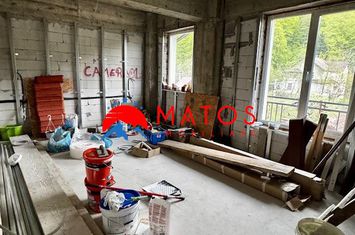 Vilă - 14 camere de vanzare BUSTENI - Prahova anunturi imobiliare Prahova