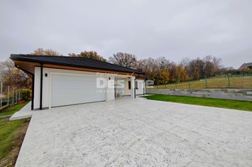 Casă - 4 camere de vanzare BARNOVA - Iasi anunturi imobiliare Iasi