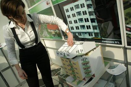 De la abonamente la coafor la grădină amenajată gratuit.  Promoţii de sărbători la apartamentele noi