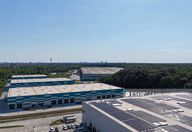 8.429 €, Spațiu industrial