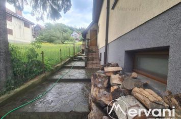 Casă - 9 camere de vanzare BUSTENI - Prahova anunturi imobiliare Prahova