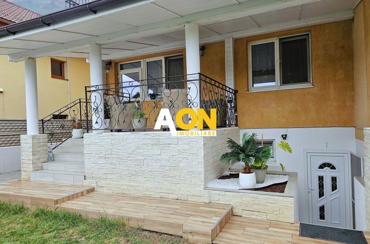 Apartament la casa, 5 camere, 121 mp utili+curte 180 mp, cu filigorie anunturi imobiliare Alba
