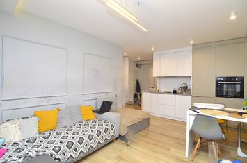 Garsonieră de vanzare UNIRII - Bucuresti anunturi imobiliare Bucuresti