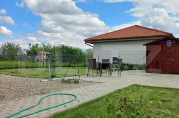 Casă - 4 camere de vanzare STUPINI - Brasov anunturi imobiliare Brasov