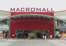 Reduceri la Macromall din Braşov! Magazinul, evaluat la 2,5 mil.euro, după ce a fost cumpărat cu 19 mil. euro
