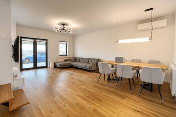 Casa complet mobilata si finisata | Corbeanca-Petresti - 4 camere | Teren 765 mp anunturi imobiliare Bucuresti