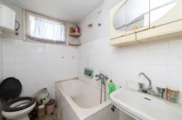 Casă tip duplex 74 mp pe teren 218 mp în Ampelokipi, Drama anunturi imobiliare Grecia