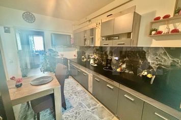 Apartament 2 camere de vanzare FLORESTI - Cluj anunturi imobiliare Cluj