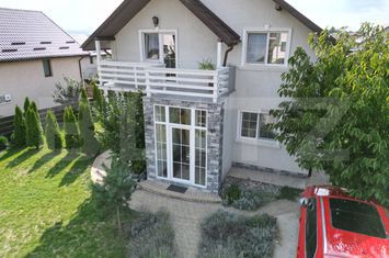 Casă - 5 camere de vanzare IASI - Iasi anunturi imobiliare Iasi