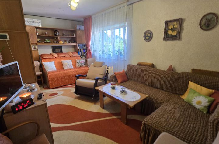 Apartament 2 camere de vanzare BURDUJENI - Suceava anunturi imobiliare Suceava