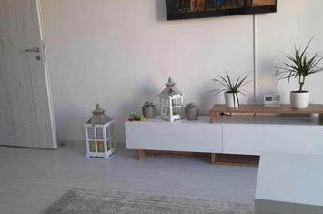 Apartament 2 camere de vanzare TRACTORUL - Brasov anunturi imobiliare Brasov