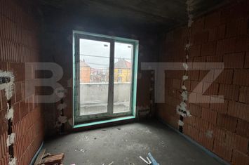 Vilă - 4 camere de vanzare SATU MARE - Satu Mare anunturi imobiliare Satu Mare