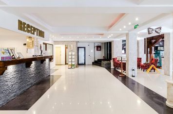 Vanzare Hotel- Moieciu anunturi imobiliare Brasov