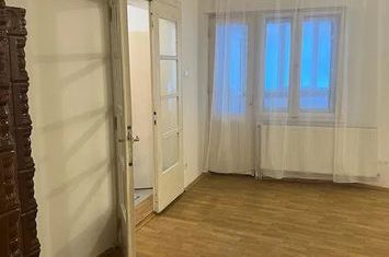 Casă - 4 camere de vanzare BRASOV - Brasov anunturi imobiliare Brasov