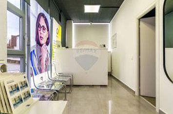 Clinică oftalmologică Complet Echipată și Optică Integrată Cluj Napoca anunturi imobiliare Cluj