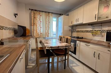 Apartament 4 camere de inchiriat ROGERIUS - Bihor anunturi imobiliare Bihor