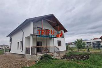 Casă - 4 camere de vanzare CENTRAL - Alba anunturi imobiliare Alba