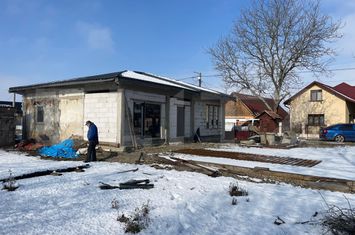 Casă - 4 camere de vanzare DEJ - Cluj anunturi imobiliare Cluj