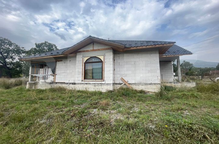 Casă - 4 camere de vanzare BISTRITA - Bistrita-Nasaud anunturi imobiliare Bistrita-Nasaud